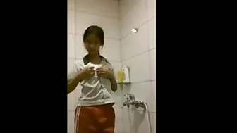 18yo Chinese Girl Striptease In Shower - FreeFetishTVcom