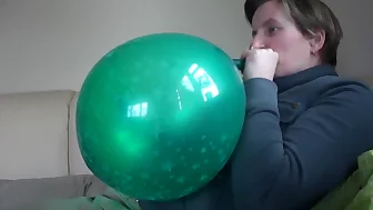 Blow to pop 16 balloon - crystal green chinese