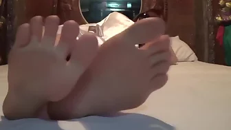 Korean feet lick 3