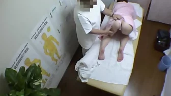 Kinky doc investigating the cunt of young Japanese patient dvd chinese blablabla 15